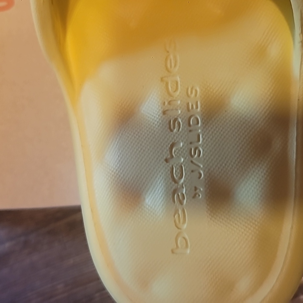 NIB Beach Slides By J/Slides Yellow Cushioned Slides Size 9 - Picture 3 of 6